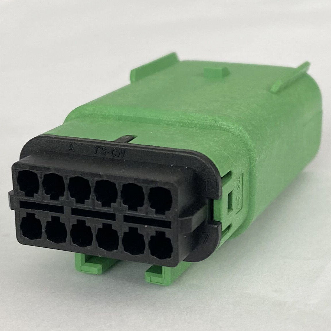 12-Pin-Stecker, grün, Automotive MX150, matt abgedichteter Steckverbinder, Schlüssel D 33482-6204