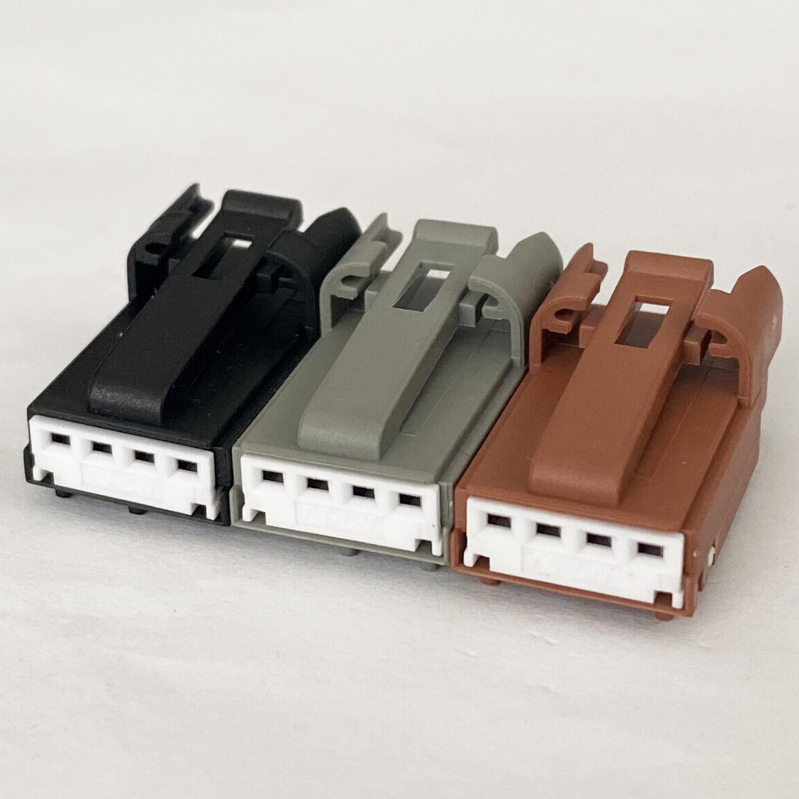 4Pin 2,54mm Buchse Braun Auto Aftermarket Stereo Audio Stecker 31068-1011